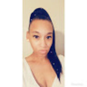 Meet your Posher, Monique